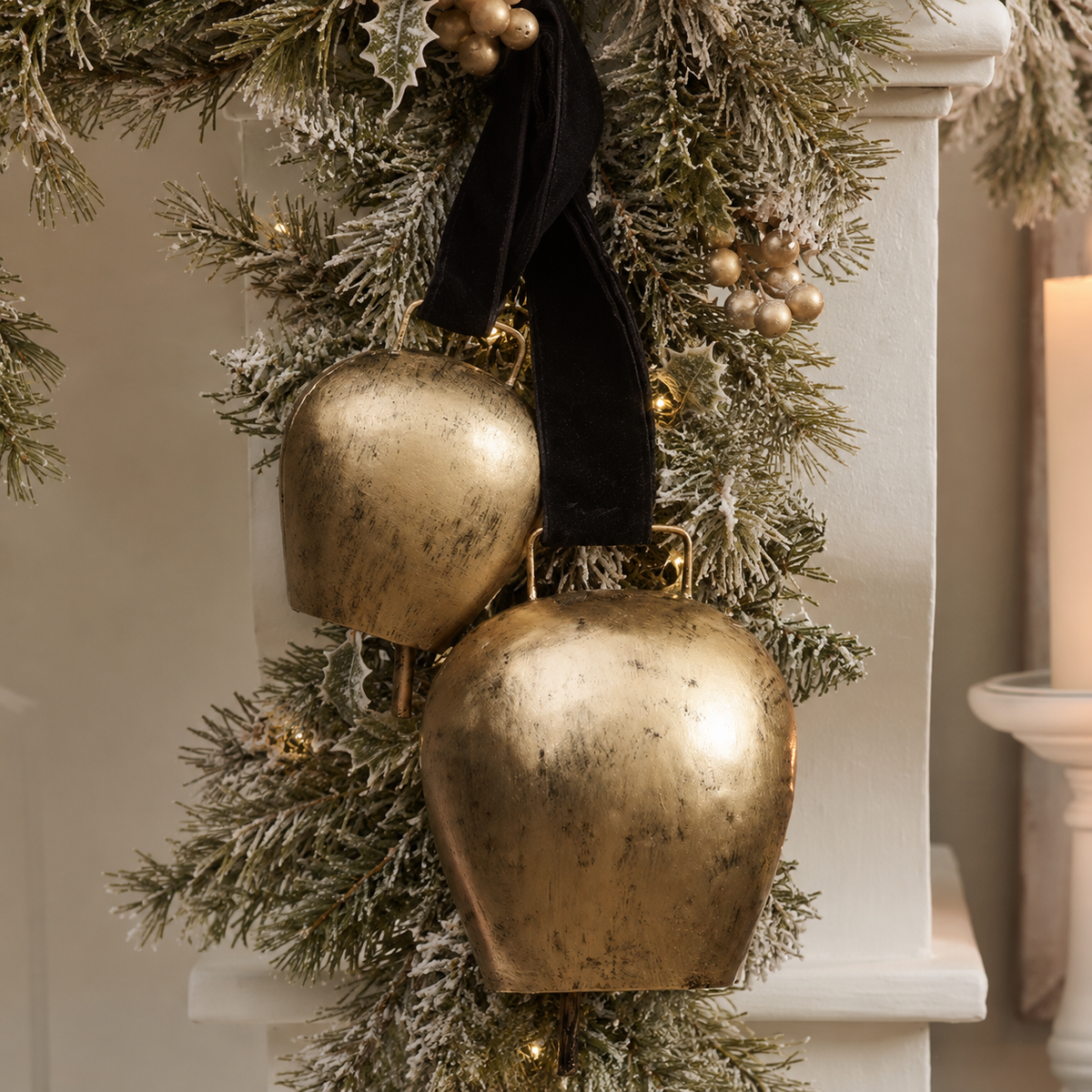 Antique Gold Metal Bell Set of 2, 5.5/7.5 Inch