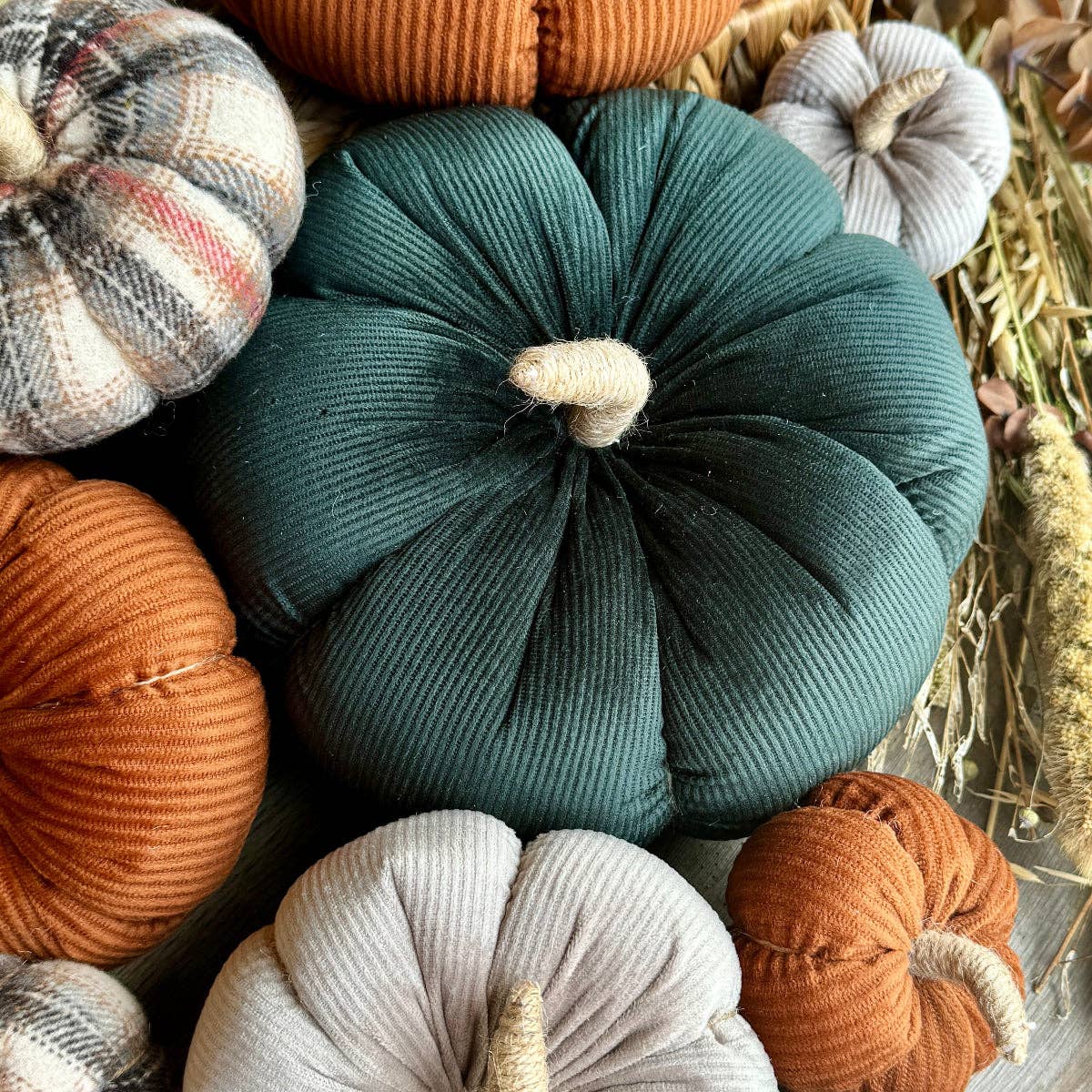 XL Hunter Corduroy Pumpkin