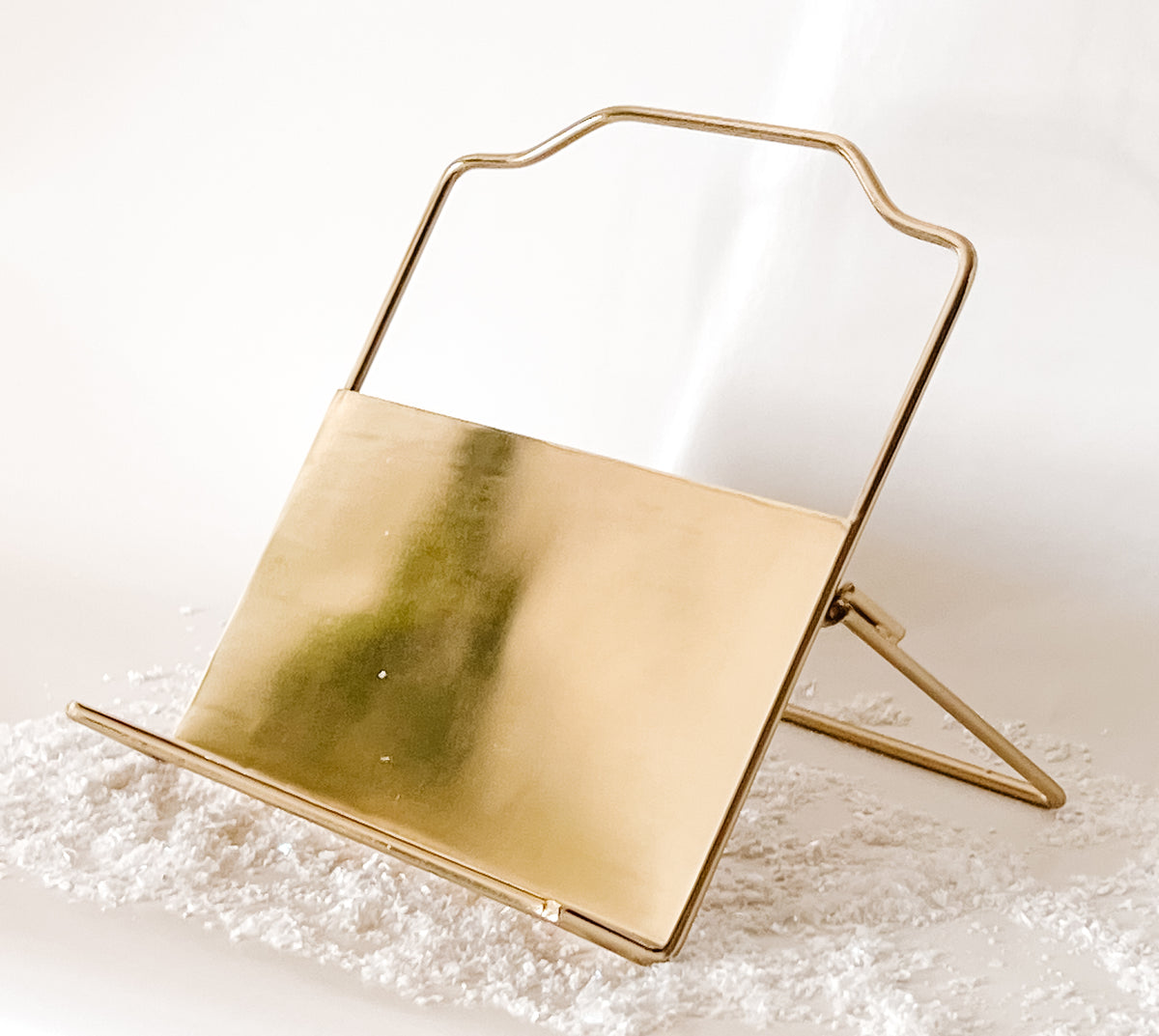 Lumiere Book Stand