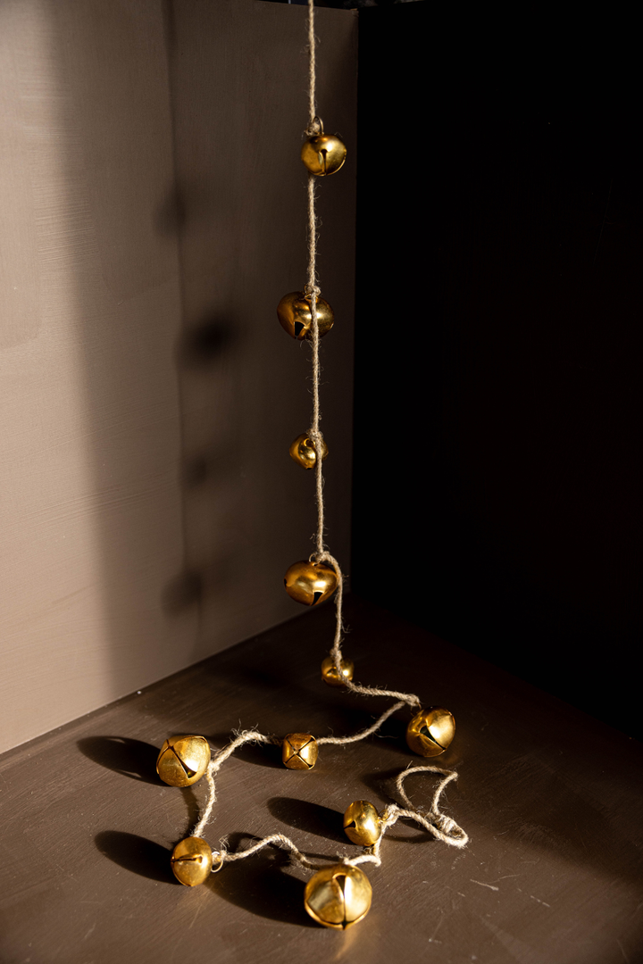 Jingle Bell Garland, Iron