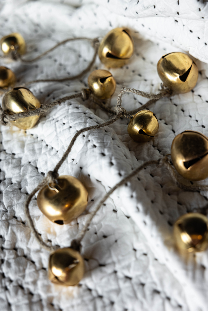 Jingle Bell Garland, Iron
