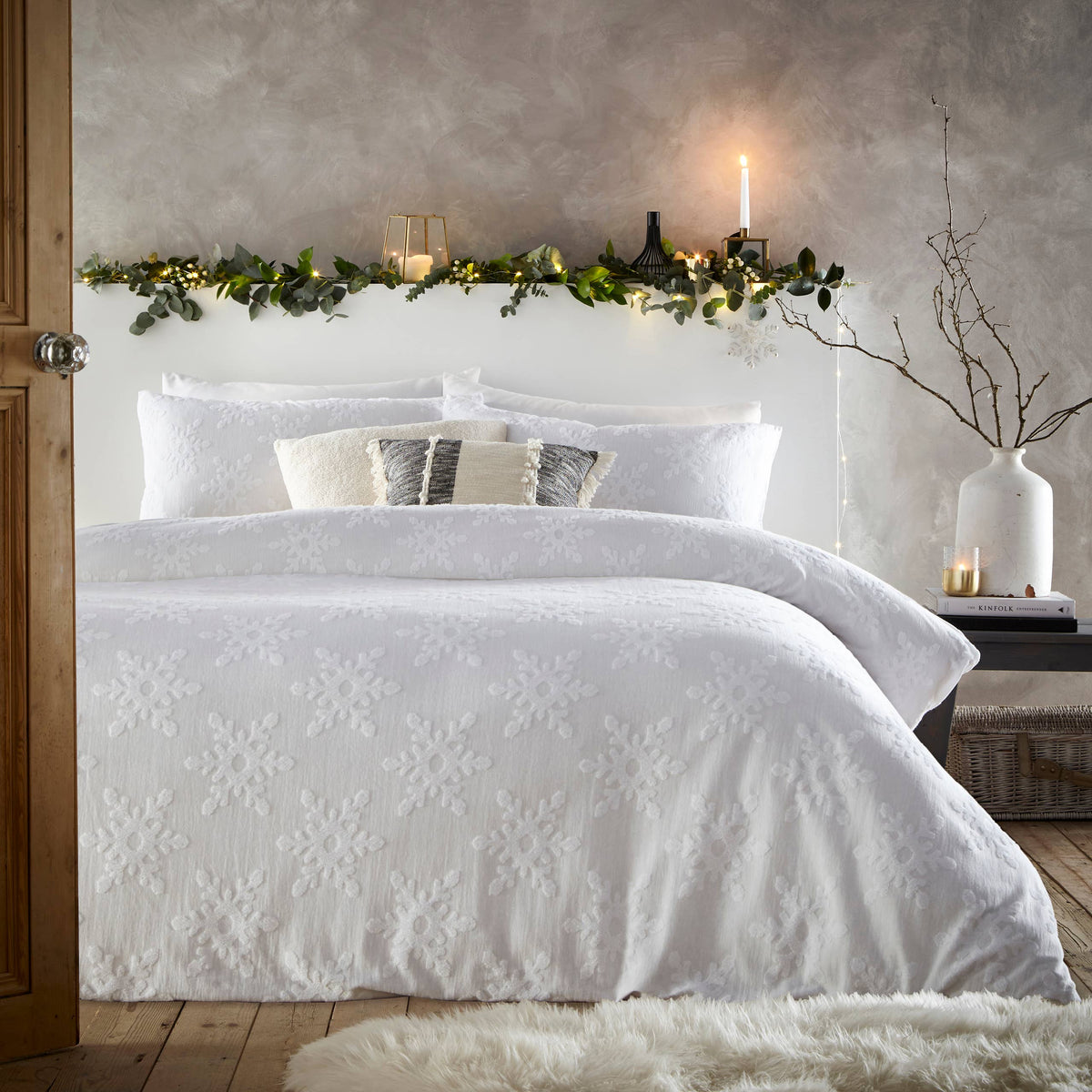 Snowflake Tufted Duvet Cover Set, White