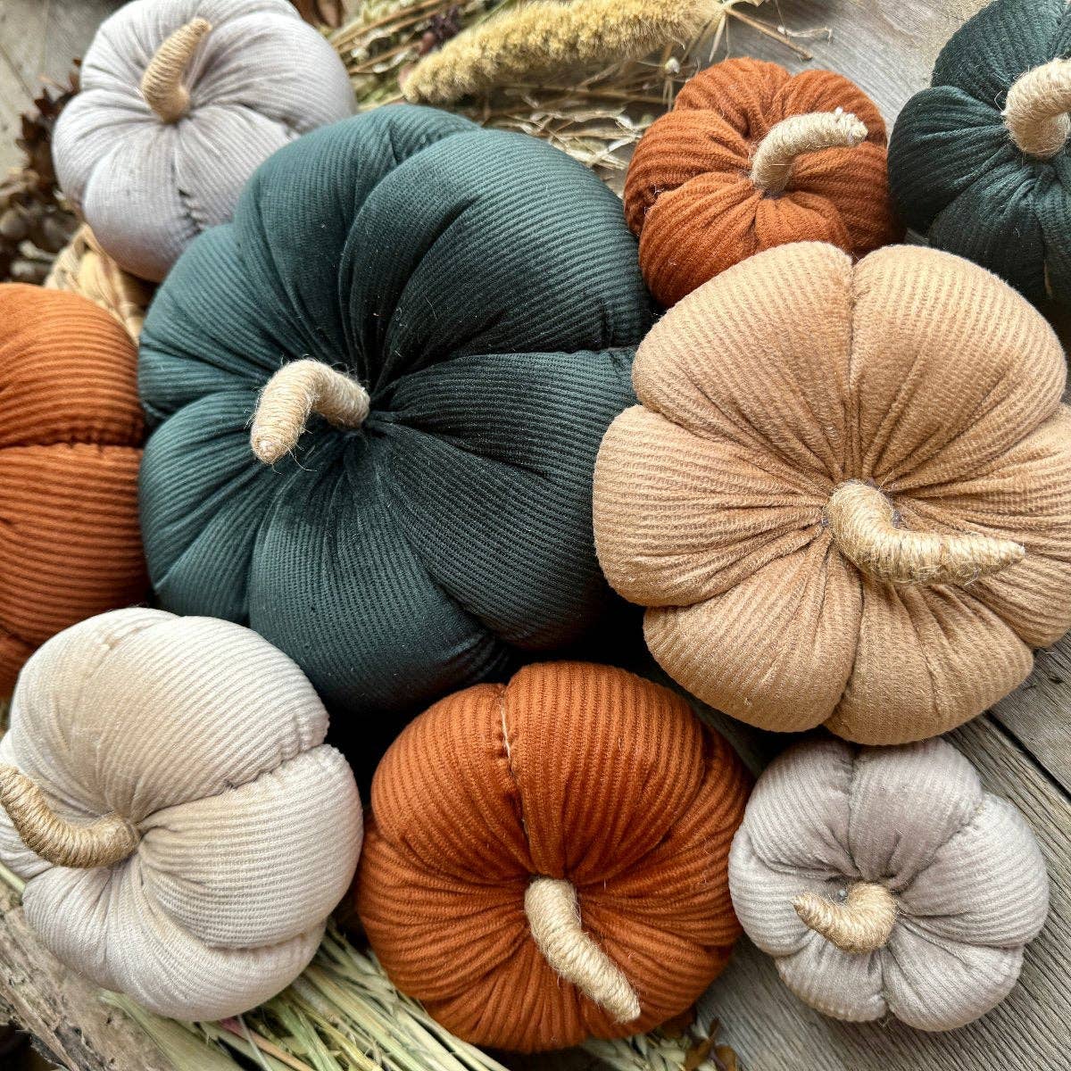 XL Hunter Corduroy Pumpkin