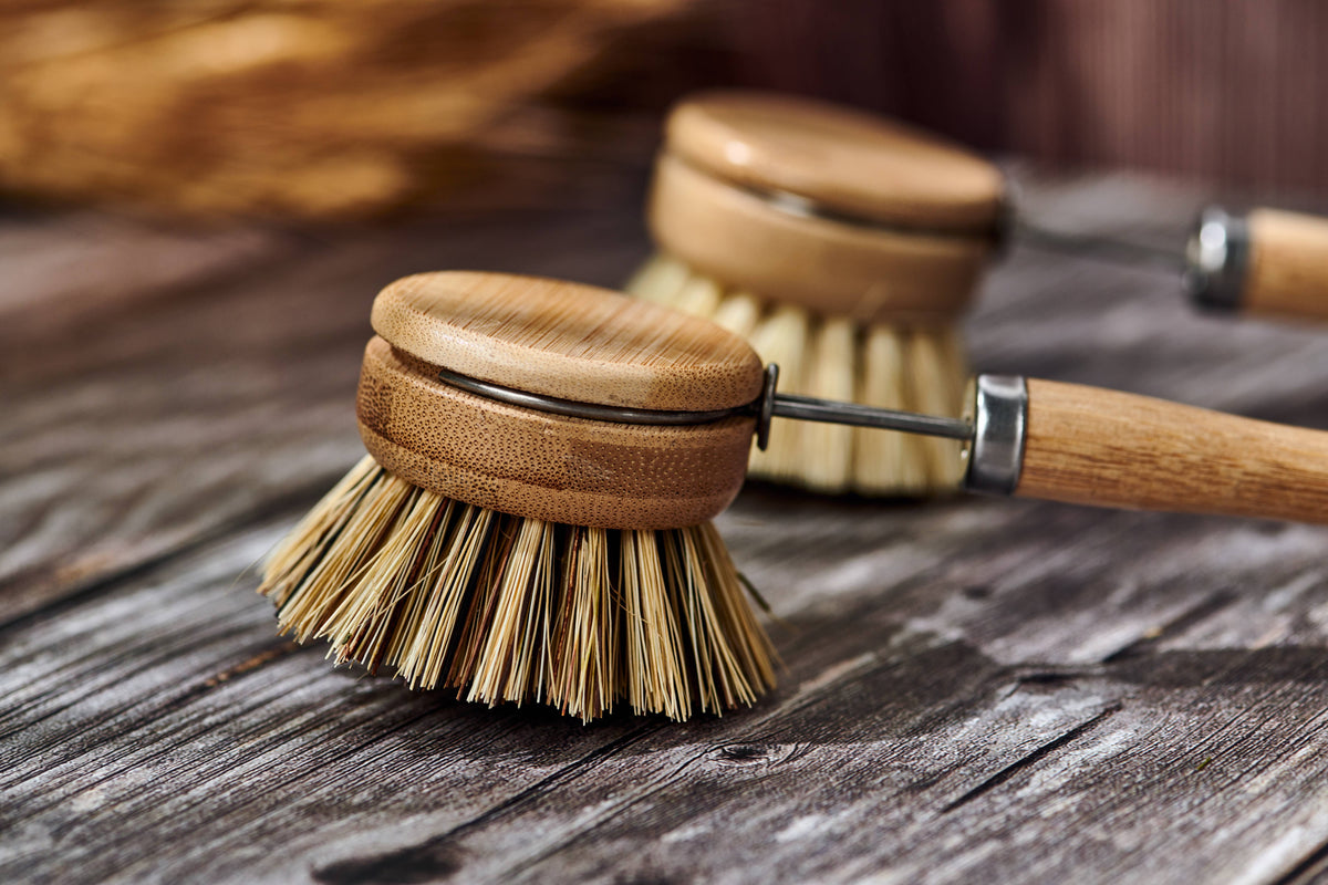 Long Handle Wood & Metal Dish Brush, Plastic Free
