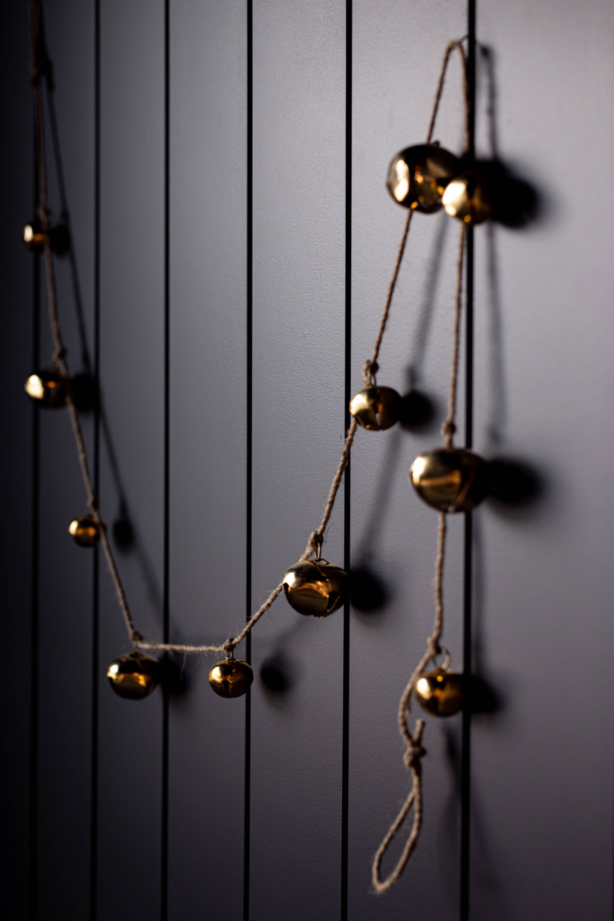 Jingle Bell Garland, Iron