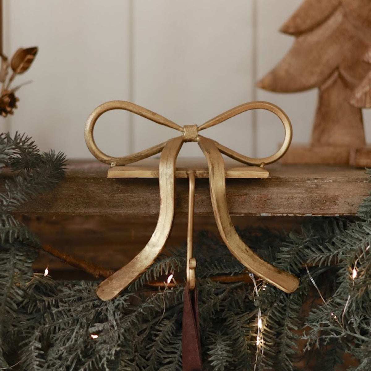 Bow Stocking Holder - Gold