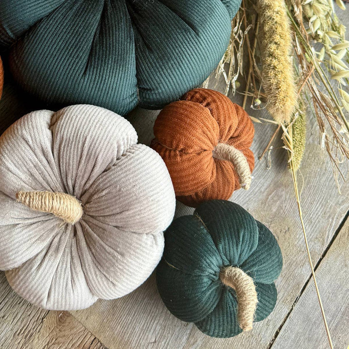 Small Hunter Corduroy Pumpkin