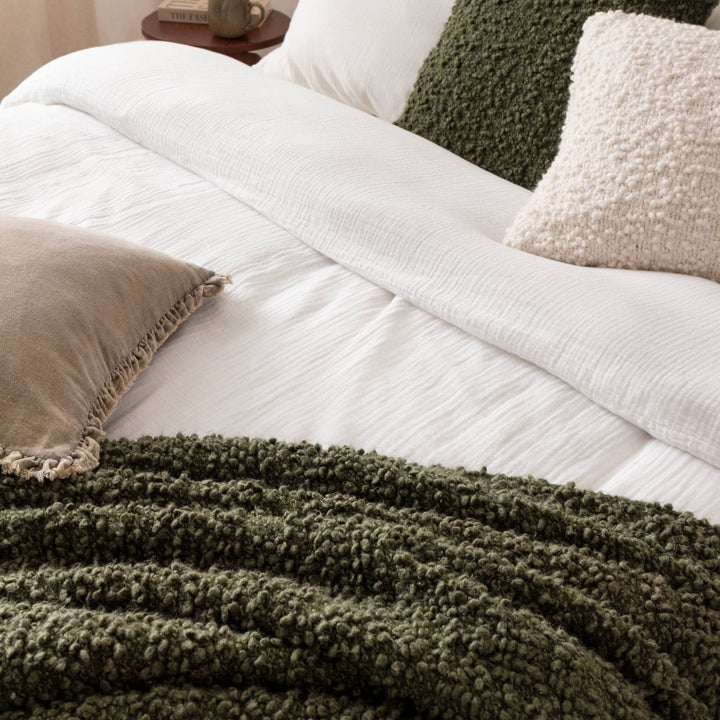 Ulsmere Throw, Lichen