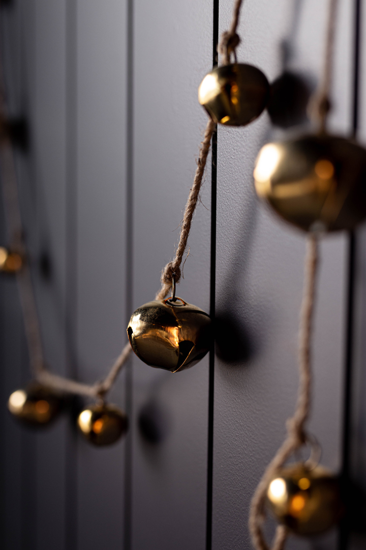 Jingle Bell Garland, Iron